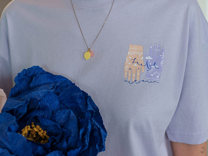 T-Shirt "Liebe Mut Vertrauen" Flieder